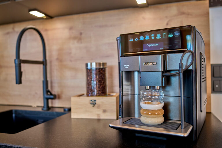 Kaffeevollautomat in der Küche